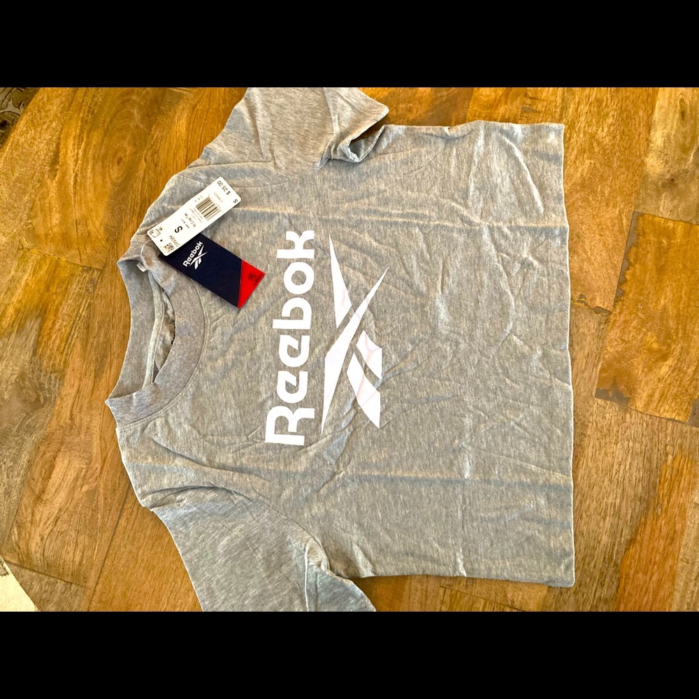 Reebok Womens Cropped Tee - Size S